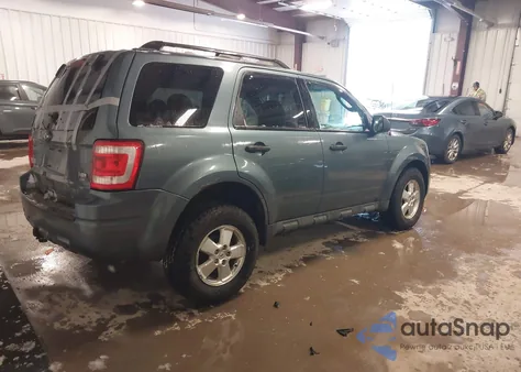 2011 Ford Escape Xlt из США, поврежденный, VIN 1FMCU9DG8BKA41038